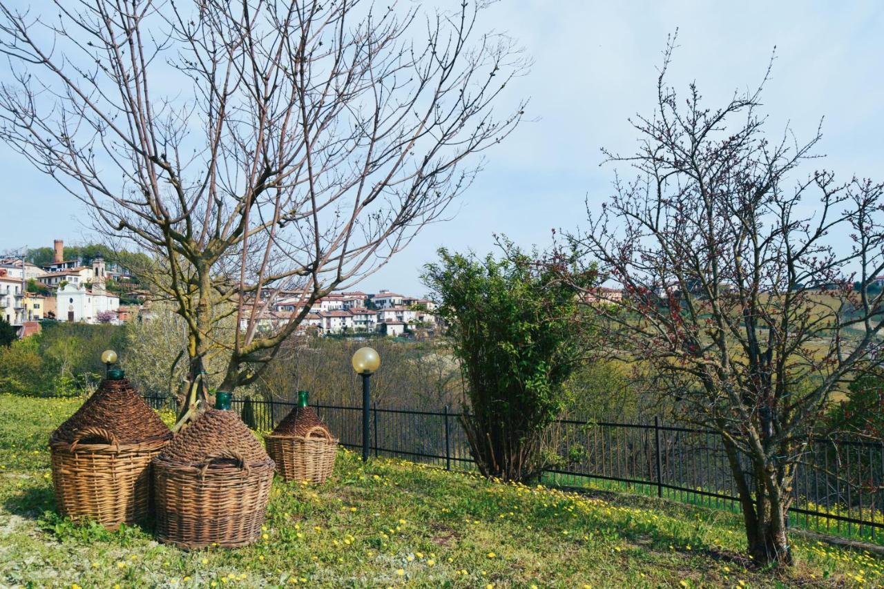 Maison Younesco - Villa Indipendente Exclusive Castagnole delle Lanze Luaran gambar