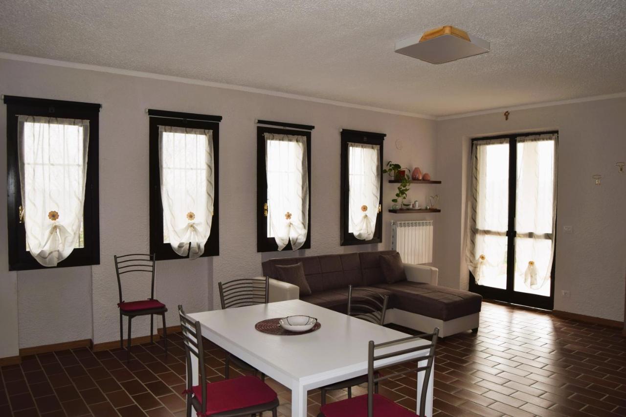 Maison Younesco - Villa Indipendente Exclusive Castagnole delle Lanze Luaran gambar