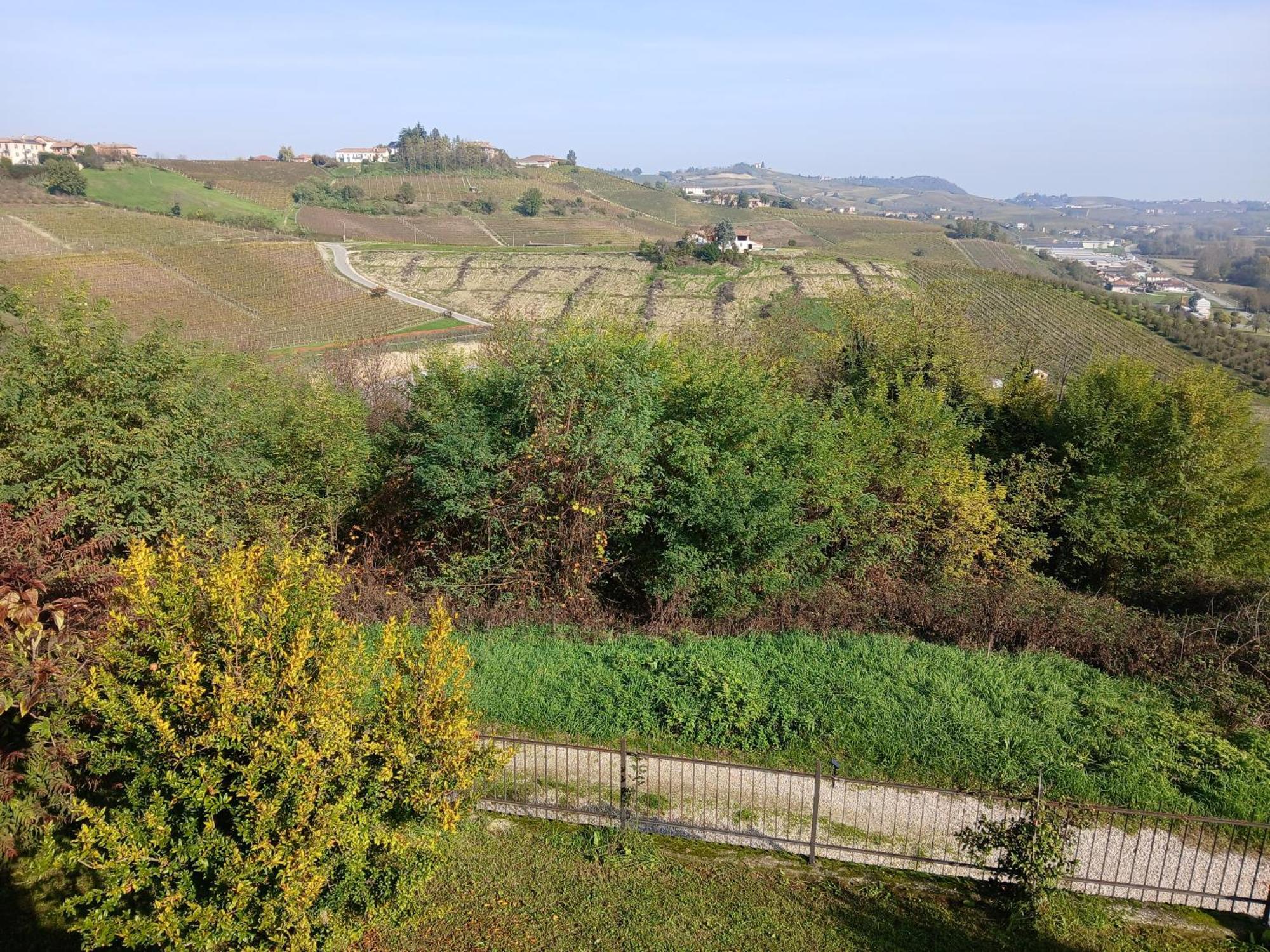 Maison Younesco - Villa Indipendente Exclusive Castagnole delle Lanze Luaran gambar